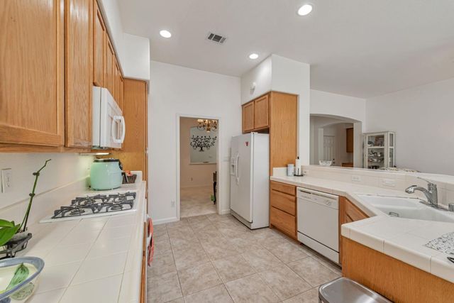 2010 Carignan Way, San Jose, CA 95135