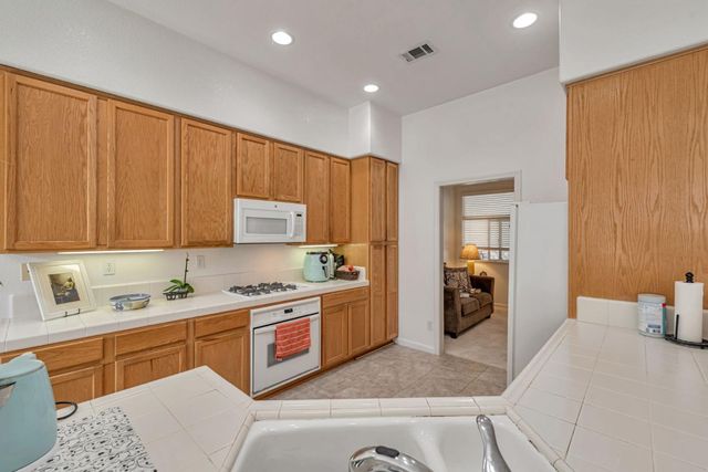 2010 Carignan Way, San Jose, CA 95135