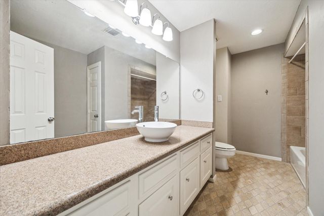5315 Sunbright Court, Houston, TX 77041
