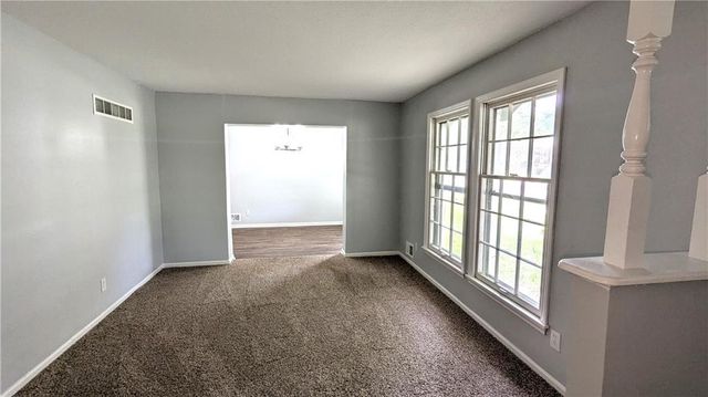 8919 Stark Avenue, Kansas City, MO 64138