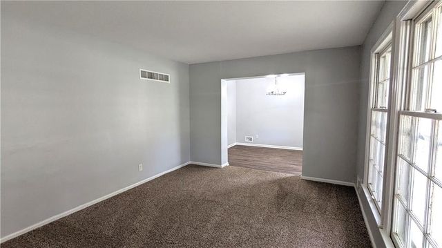 8919 Stark Avenue, Kansas City, MO 64138