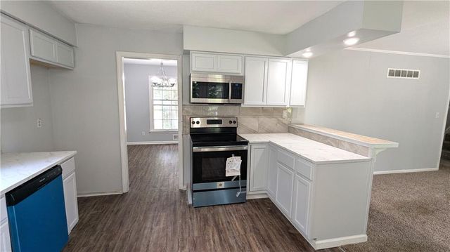 8919 Stark Avenue, Kansas City, MO 64138