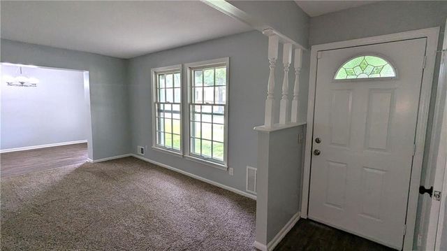 8919 Stark Avenue, Kansas City, MO 64138
