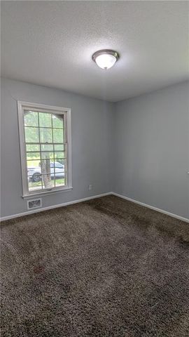 8919 Stark Avenue, Kansas City, MO 64138