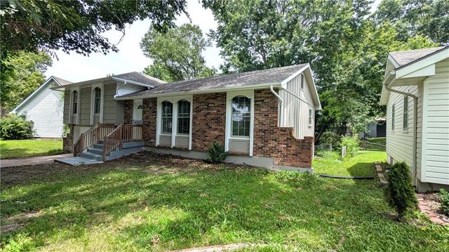 8919 Stark Avenue, Kansas City, MO 64138