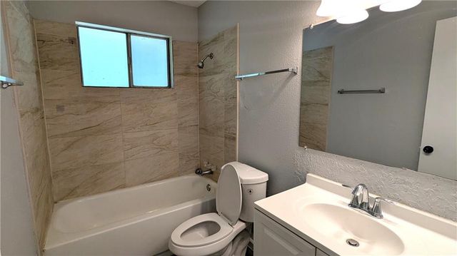 8919 Stark Avenue, Kansas City, MO 64138