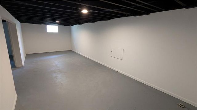 8919 Stark Avenue, Kansas City, MO 64138