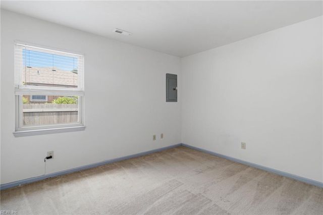 1031 Railroad AVE, Chesapeake, VA 23324
