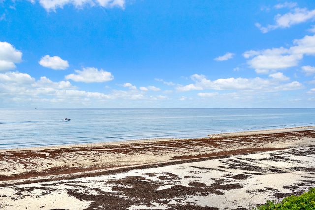 900 Ocean Drive 202, Juno Beach, FL 33408