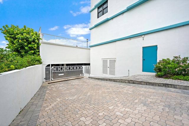 900 Ocean Drive 202, Juno Beach, FL 33408