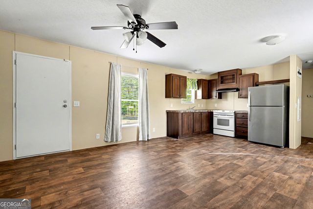 527 A South Steel Bridge Road, Eatonton, GA 31024