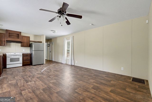 527 A South Steel Bridge Road, Eatonton, GA 31024