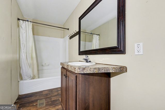 527 A South Steel Bridge Road, Eatonton, GA 31024