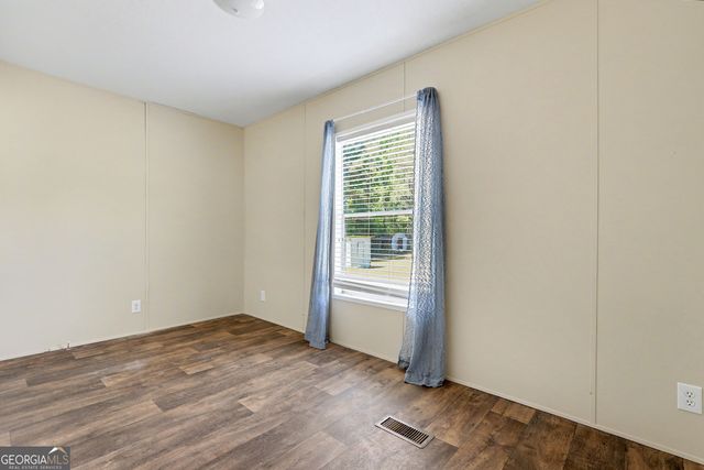 527 A South Steel Bridge Road, Eatonton, GA 31024