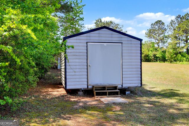 527 A South Steel Bridge Road, Eatonton, GA 31024
