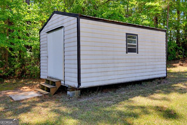 527 A South Steel Bridge Road, Eatonton, GA 31024