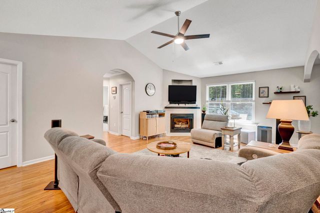 2010 Tigerville Road, Travelers Rest, SC 29690