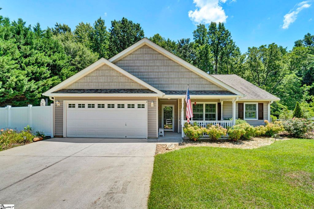 2010 Tigerville Road, Travelers Rest, SC 29690
