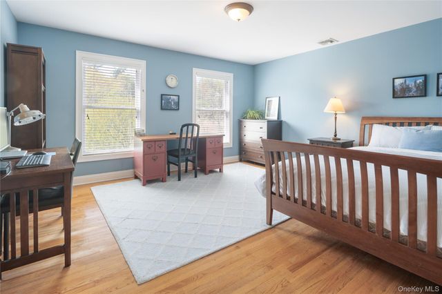 11 Hollow Tree Road, Briarcliff Manor, NY 10510