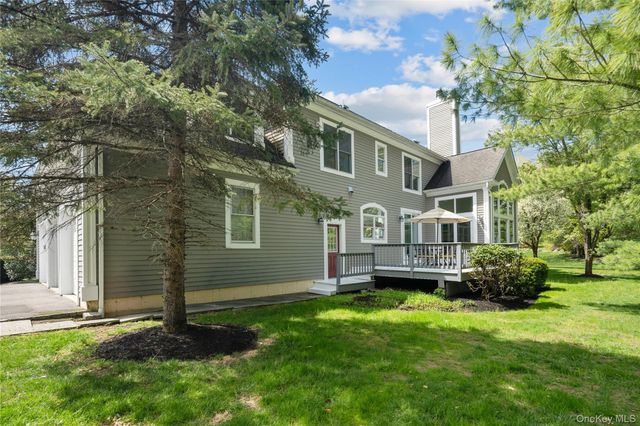 11 Hollow Tree Road, Briarcliff Manor, NY 10510