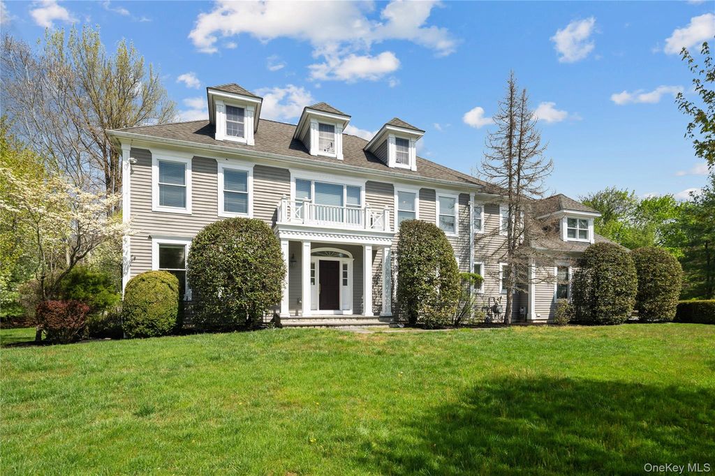 11 Hollow Tree Road, Briarcliff Manor, NY 10510