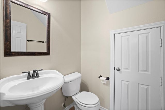 15 Blue Creek Place, The Woodlands, TX 77382