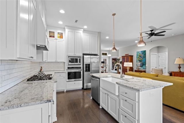 4846 W Townbridge Drive, Fayetteville, AR 72704
