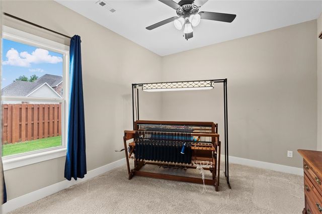 4846 W Townbridge Drive, Fayetteville, AR 72704