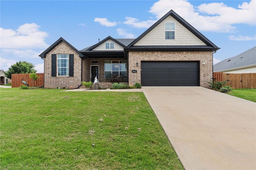 4846 W Townbridge Drive, Fayetteville, AR 72704