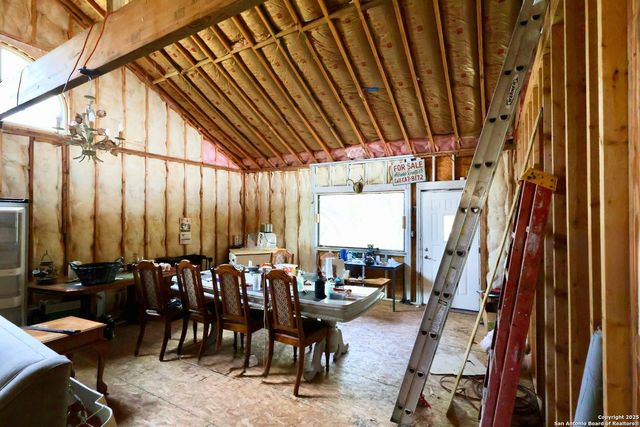 466 County Road 2471, Hondo, TX 78861