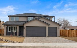 3592 Oakridge Drive, Sparks, NV 89436