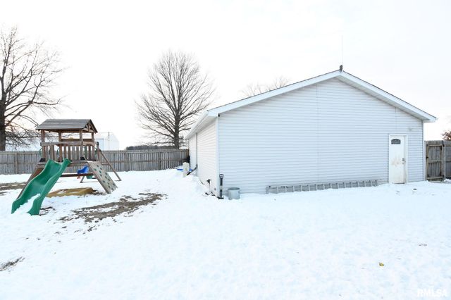 1424 W SUNSET Drive, Taylorville, IL 62568