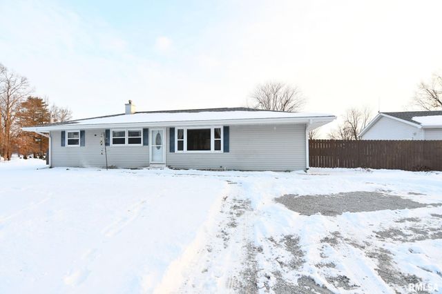 1424 W SUNSET Drive, Taylorville, IL 62568