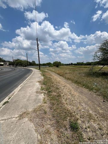 5557 Larkdale Dr, San Antonio, TX 78233