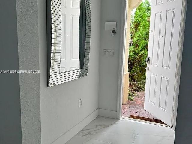 9243 SW 227th Ter 9243, Cutler Bay, FL 33190