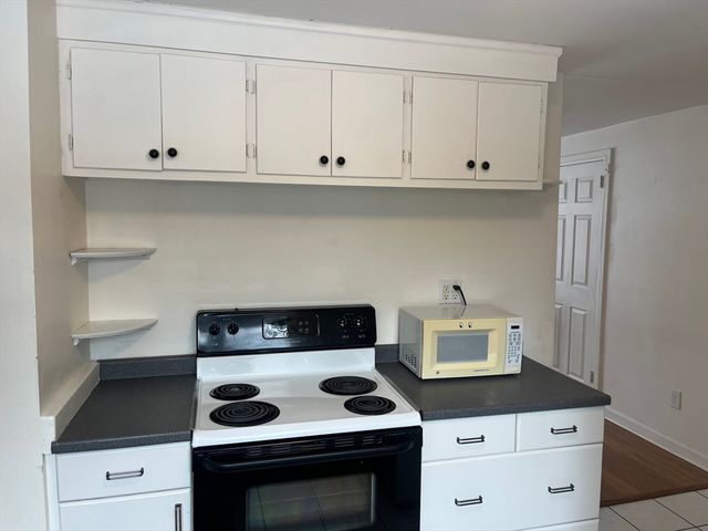 12 Marion Road 12, Bedford, MA 01730