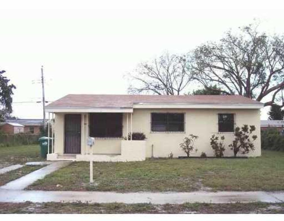 2821 NW 171st Street, Miami Gardens, FL 33056