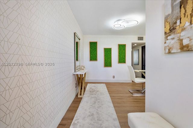 3703 NE 166th St 701, North Miami Beach, FL 33160