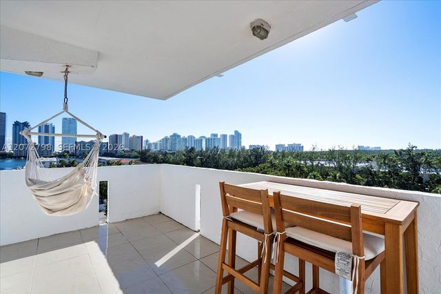 3703 NE 166th St 701, North Miami Beach, FL 33160