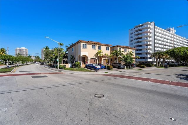 3703 NE 166th St 701, North Miami Beach, FL 33160