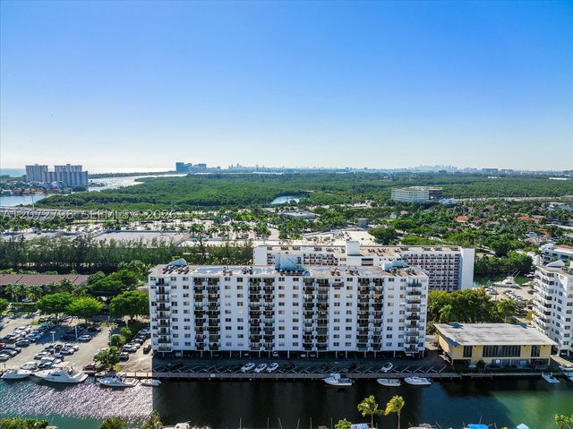 3703 NE 166th St 701, North Miami Beach, FL 33160