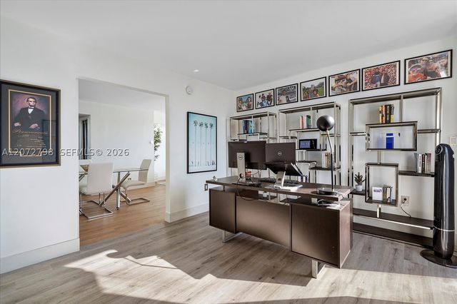 3703 NE 166th St 701, North Miami Beach, FL 33160