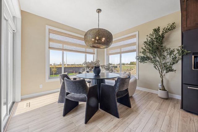 6833 Sunrise Point, Horace, ND 58047