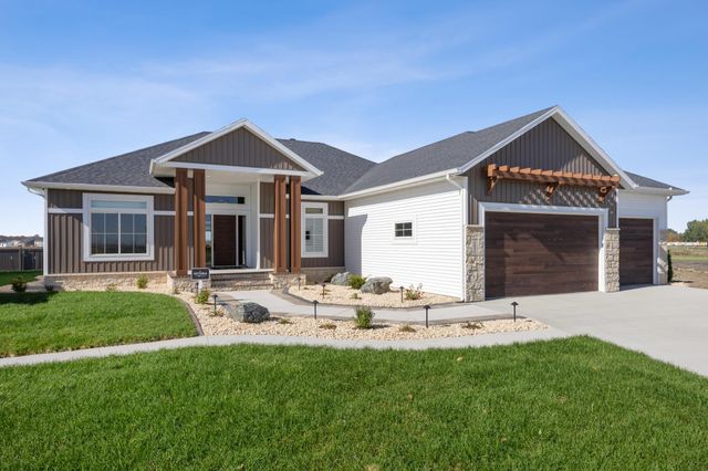 6833 Sunrise Point, Horace, ND 58047