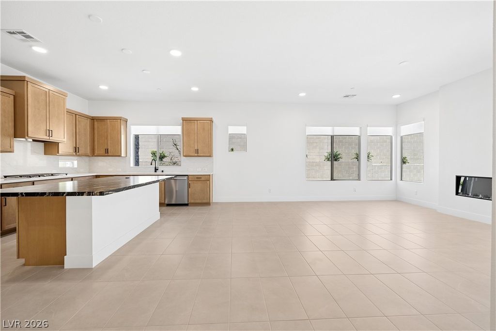 12260 Summer Bloom Lane, Las Vegas, NV 89138 — photo 4