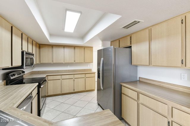 26434 S SEDONA Drive, Sun Lakes, AZ 85248