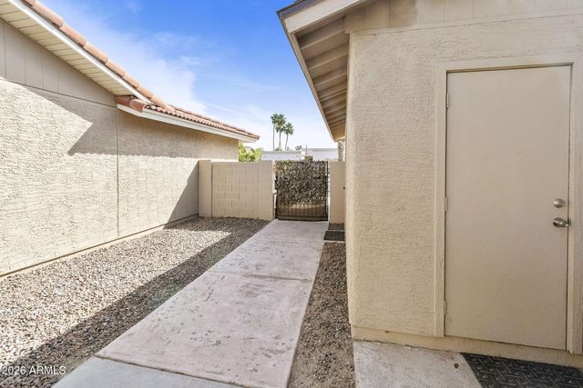 26434 S SEDONA Drive, Sun Lakes, AZ 85248