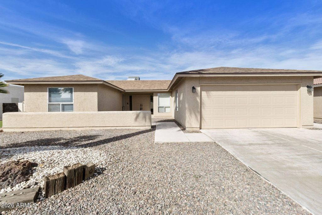 26434 S SEDONA Drive, Sun Lakes, AZ 85248