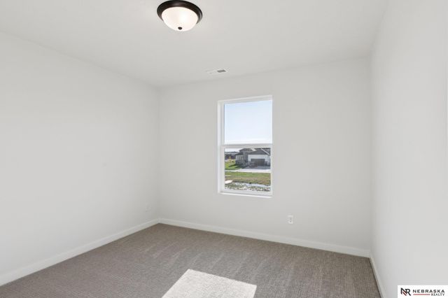 12406 S 89th Avenue, Papillion, NE 68046
