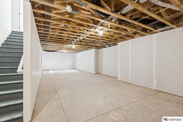 12406 S 89th Avenue, Papillion, NE 68046